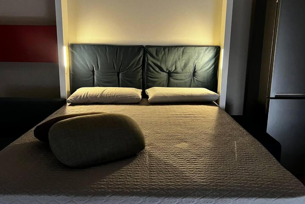 Urban House - Comfy Flat Navigli Milan Center Milão Exterior foto