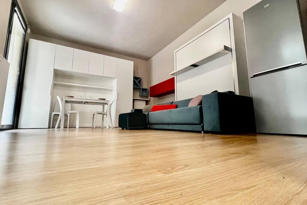 Urban House - Comfy Flat Navigli Milan Center Milão Exterior foto