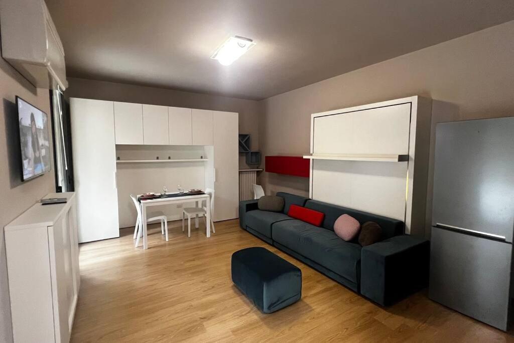 Urban House - Comfy Flat Navigli Milan Center Milão Exterior foto